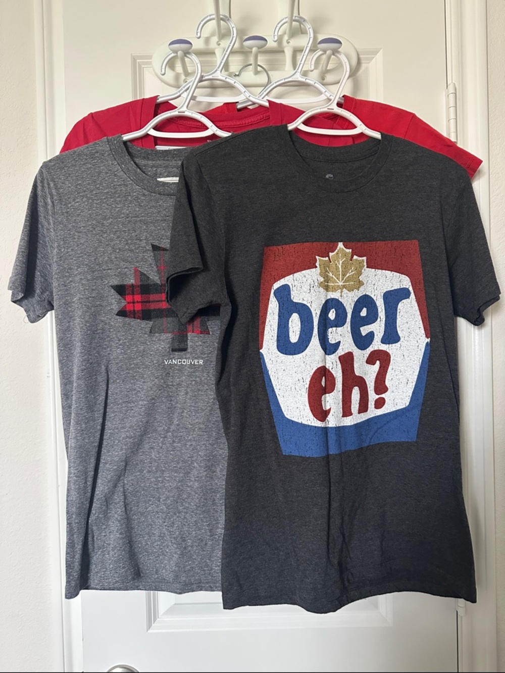 Bundle of 5 Canadian Tshirts